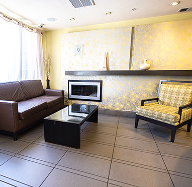 Plenty of Space To Relax In Our Lobby Plenty of Space To Relax In Our Lobby