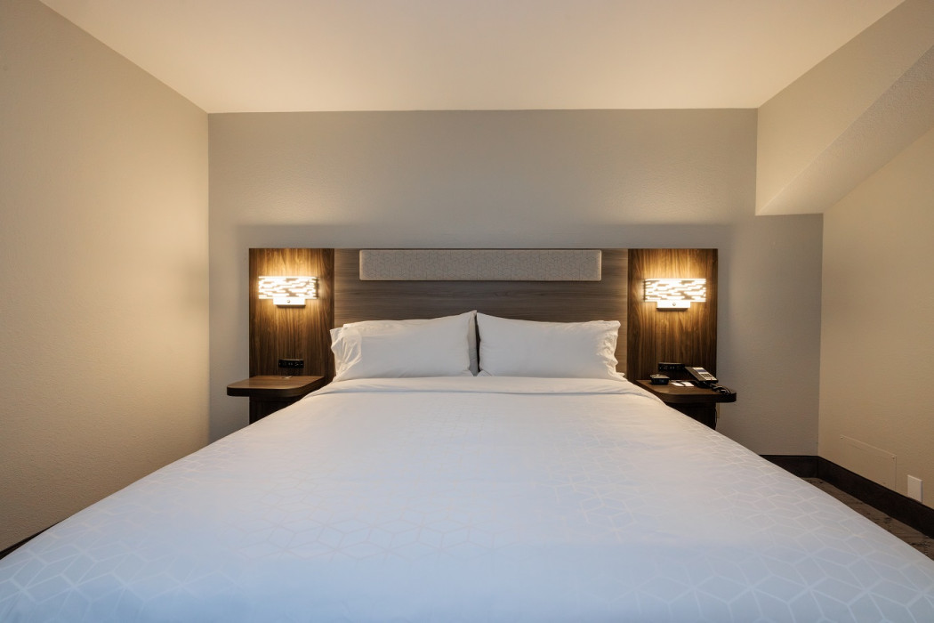 King Mini Suite